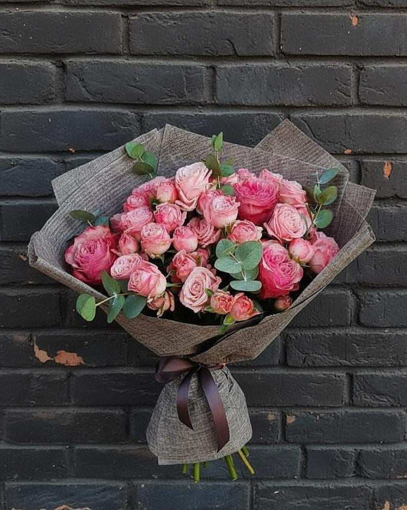 Букет розы в пальмах в Ишиме Букет цветов из: Розы в Ишиме